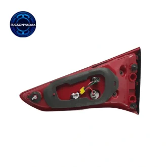خطر عقب صندوق توسان TL | رفلكتور درب صندوق توسان 2016-2018 | شبرنگ عقب توسان TL | Trunk Lid Reflector Hyundai Tucson TL